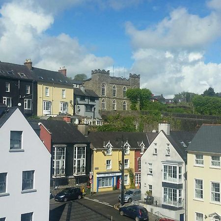 Luxury Town Centre Apartment Kinsale Bagian luar foto
