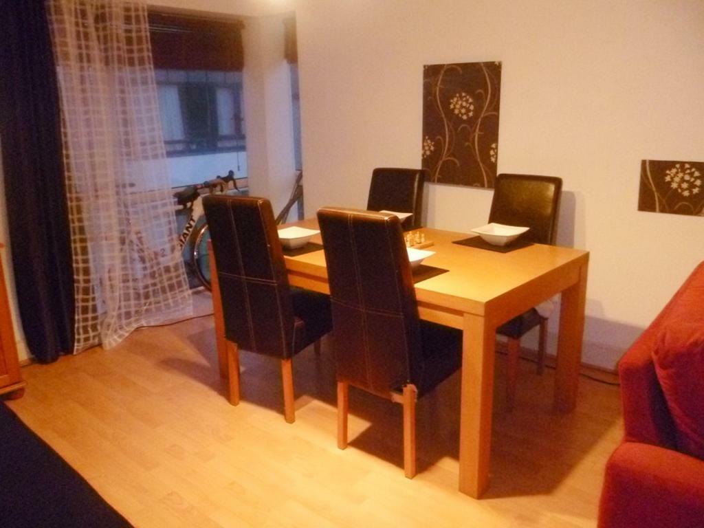 Luxury Town Centre Apartment Kinsale Bagian luar foto