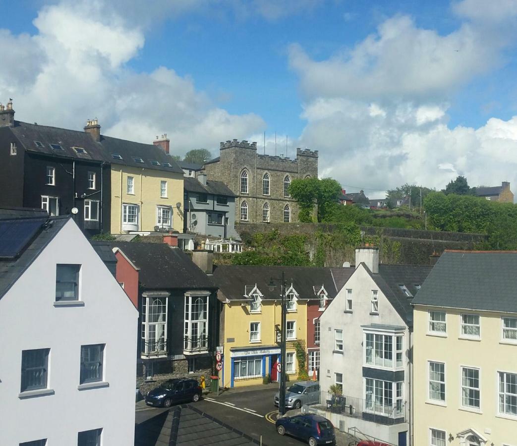 Luxury Town Centre Apartment Kinsale Bagian luar foto